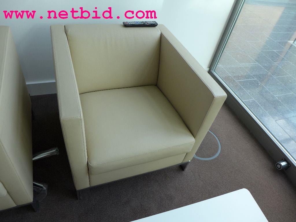 hochwertige Büro- und Besprechungsmöbel-3