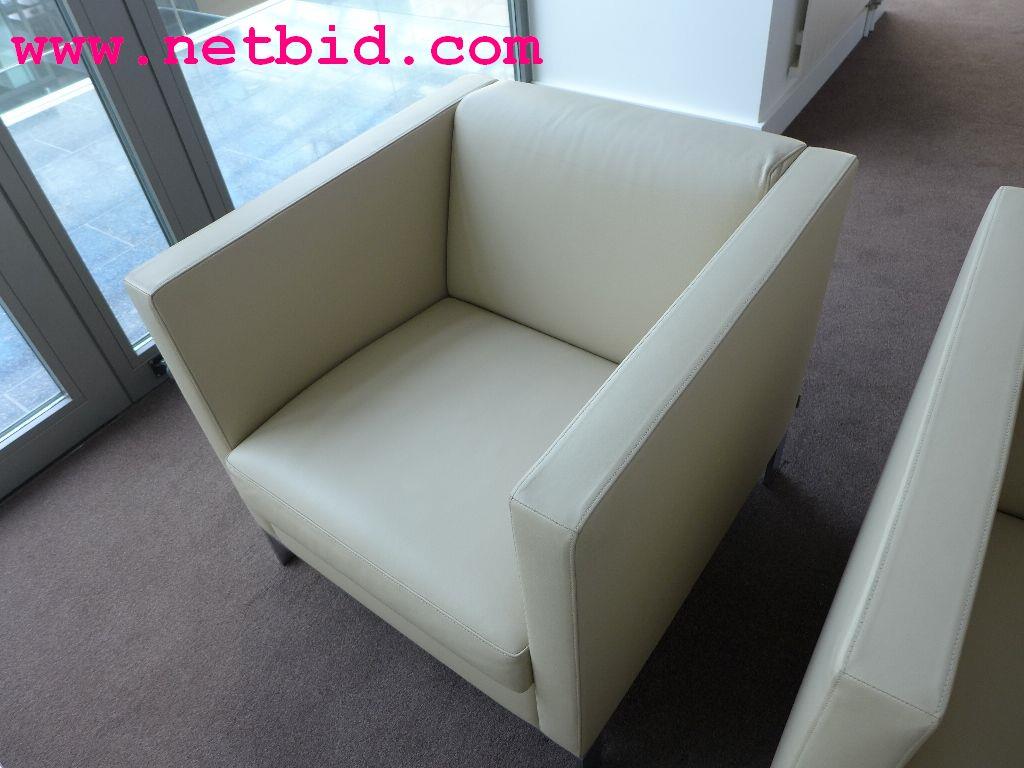 hochwertige Büro- und Besprechungsmöbel-4