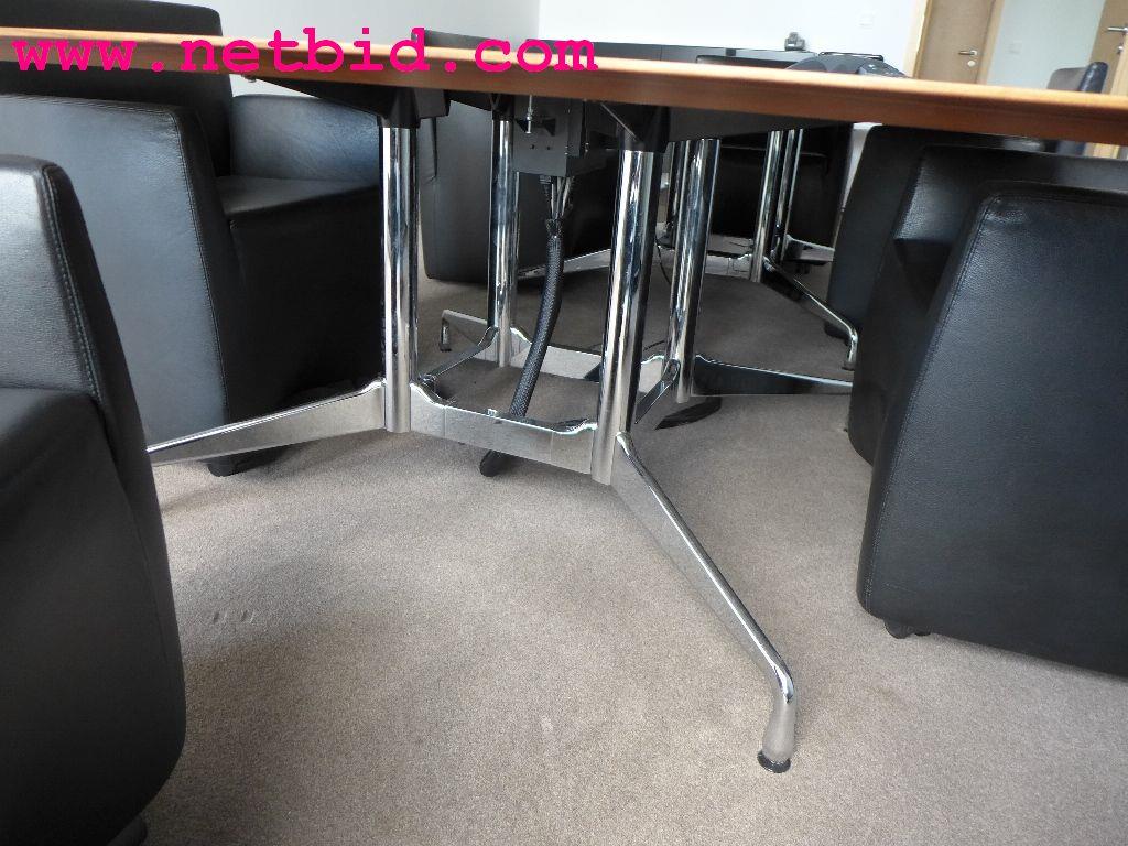 hochwertige Büro- und Besprechungsmöbel-6