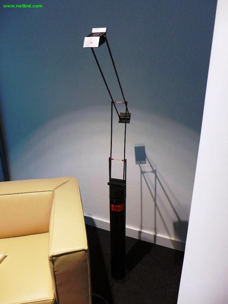 hochwertige Büro- und Besprechungsmöbel-1