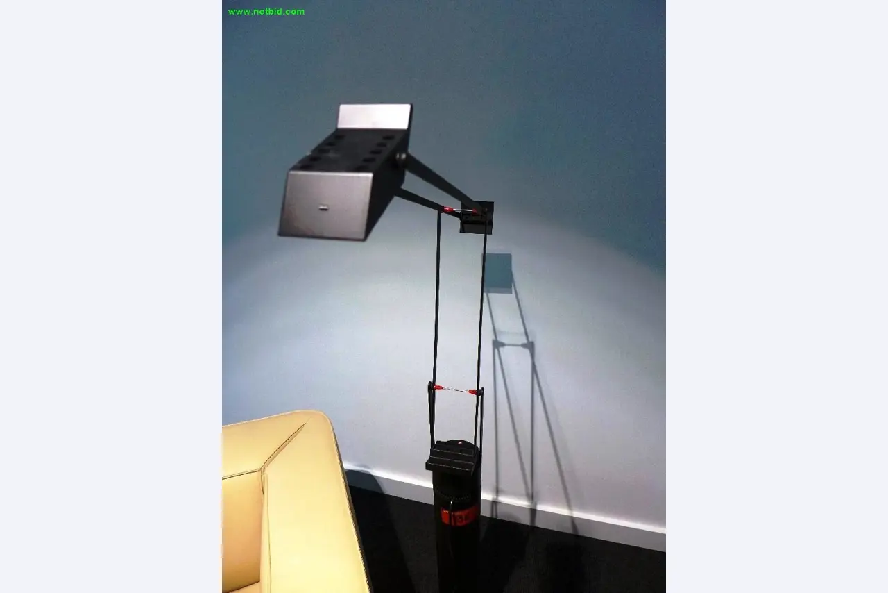 hochwertige Büro- und Besprechungsmöbel-2