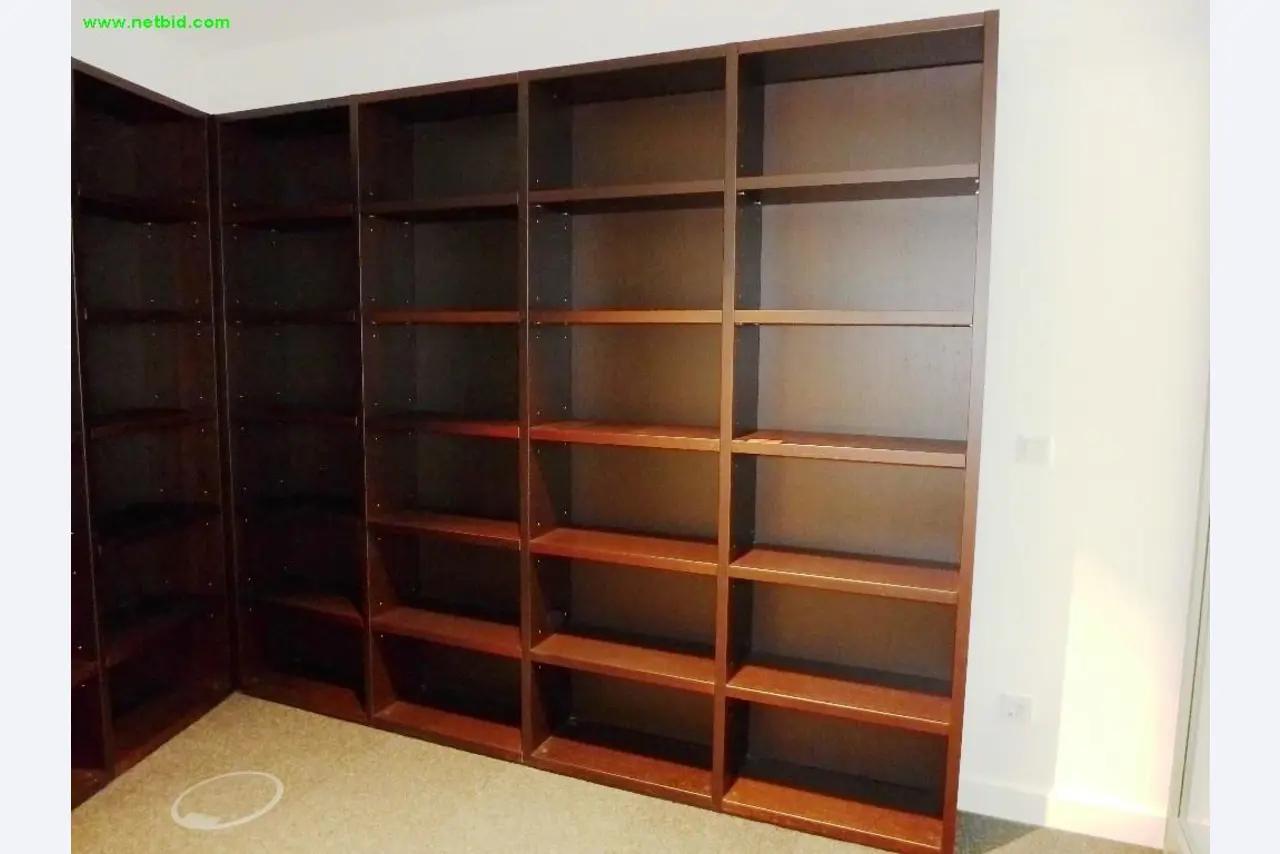 hochwertige Büro- und Besprechungsmöbel-1