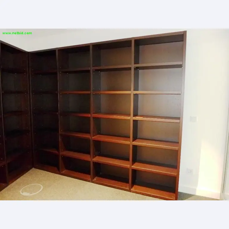 hochwertige Büro- und Besprechungsmöbel-1