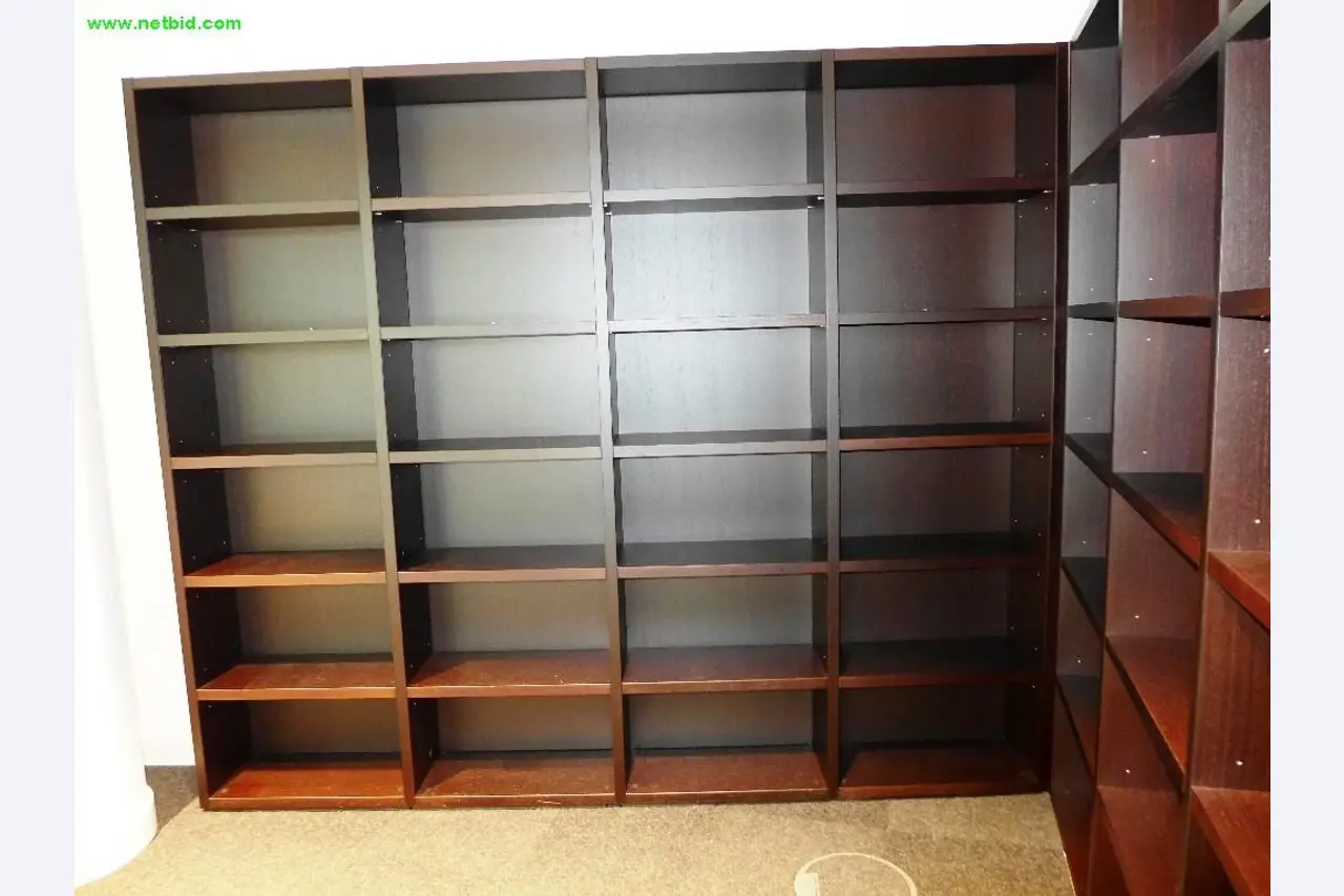 hochwertige Büro- und Besprechungsmöbel-2