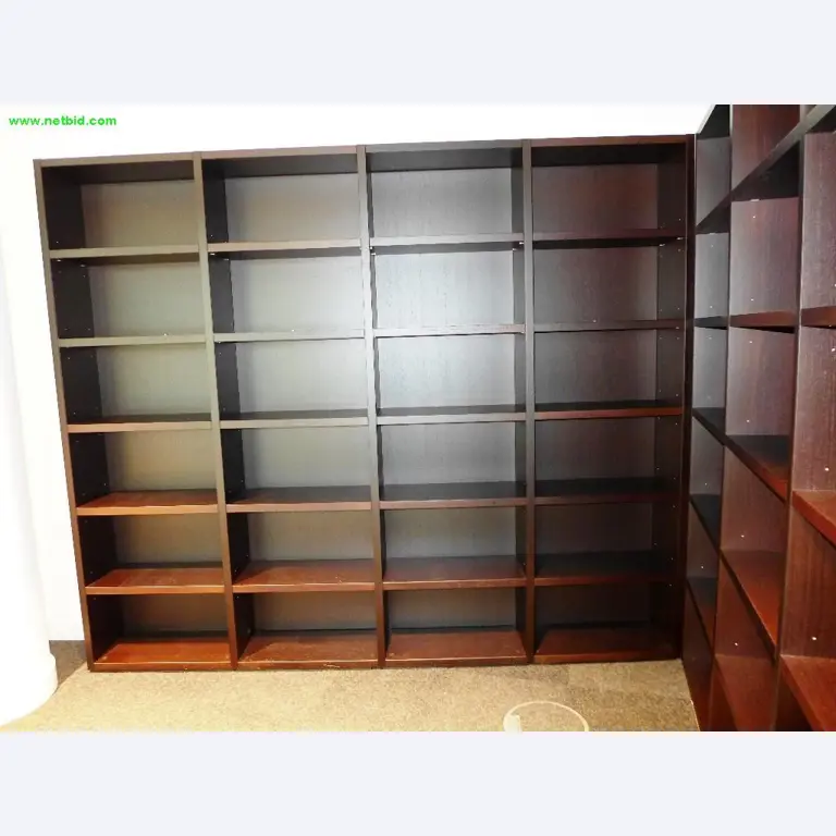 hochwertige Büro- und Besprechungsmöbel-2