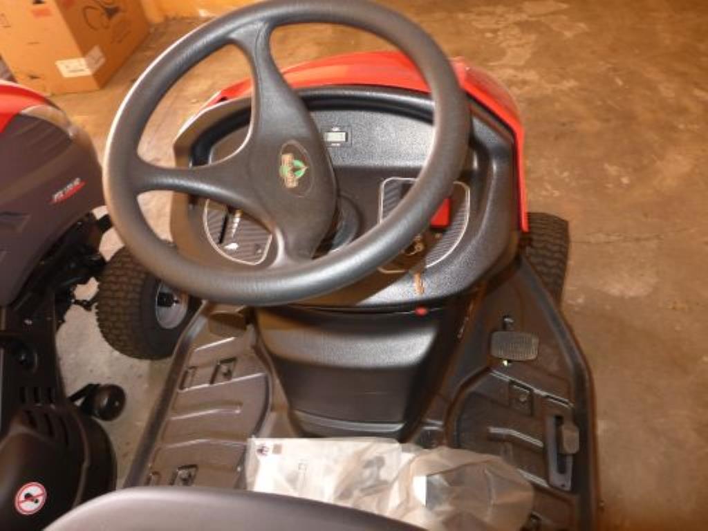 machines communales et appareils à moteur neufs et d'occasion-4