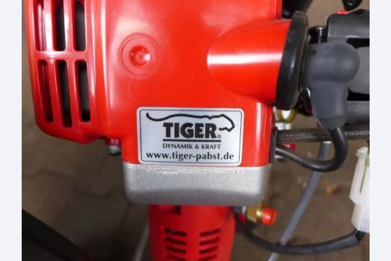 neue und gebrauchte Kommunalmaschinen und Motorgeräte -4