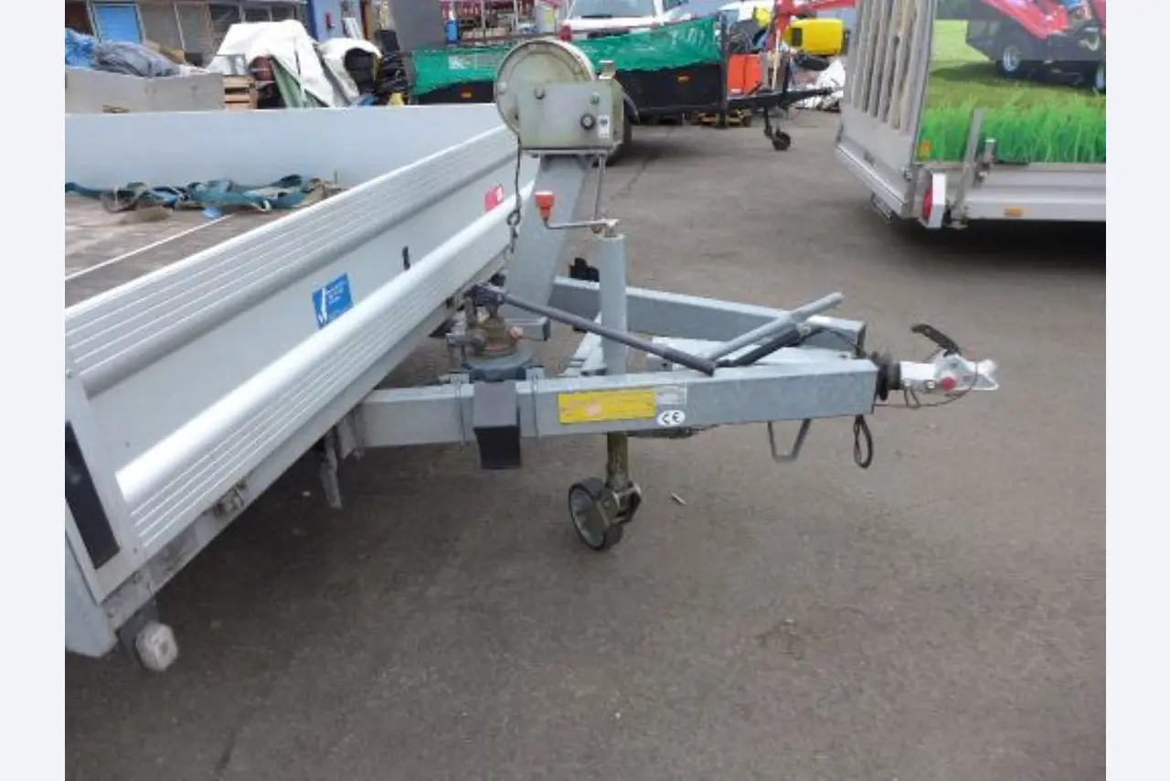 new and used groundscare machines<br>and power tools-5