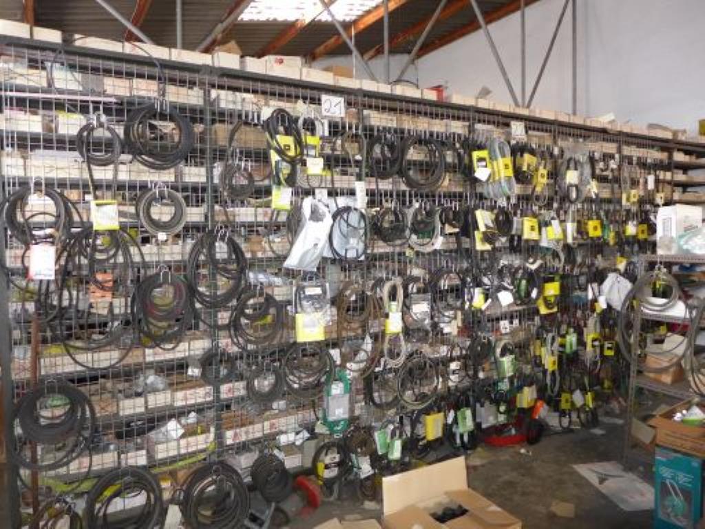 machines communales et appareils à moteur neufs et d'occasion-12