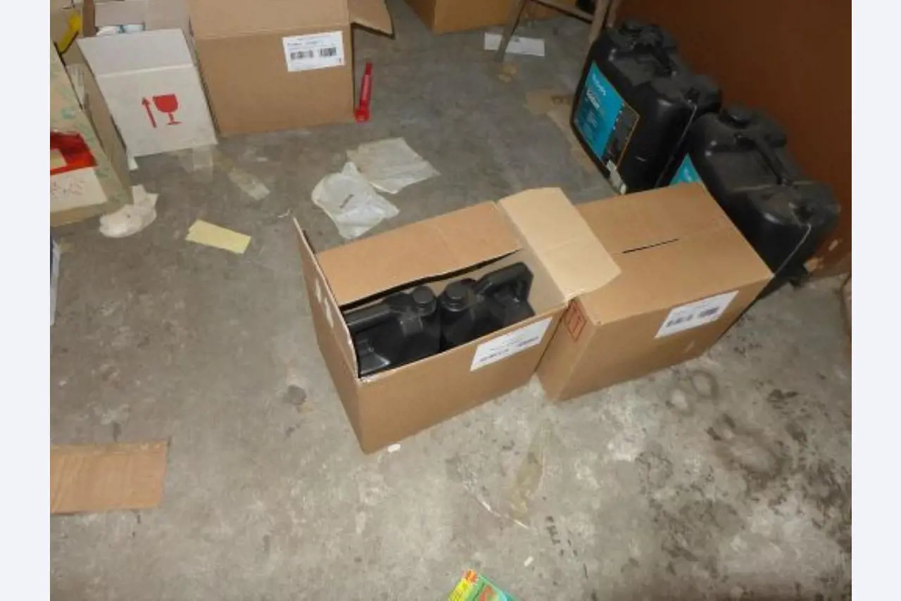 new and used groundscare machines<br>and power tools-14