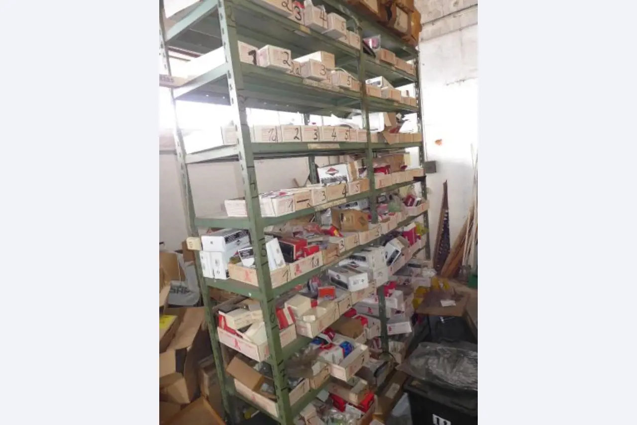 new and used groundscare machines<br>and power tools-17