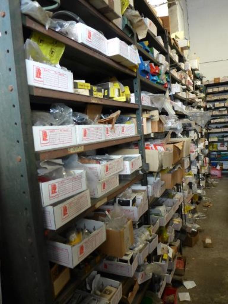 machines communales et appareils à moteur neufs et d'occasion-18