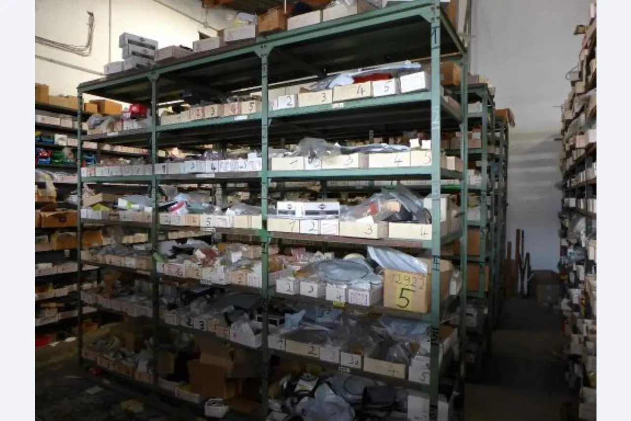 new and used groundscare machines<br>and power tools-1