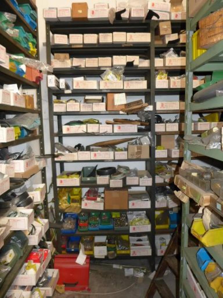 machines communales et appareils à moteur neufs et d'occasion-21