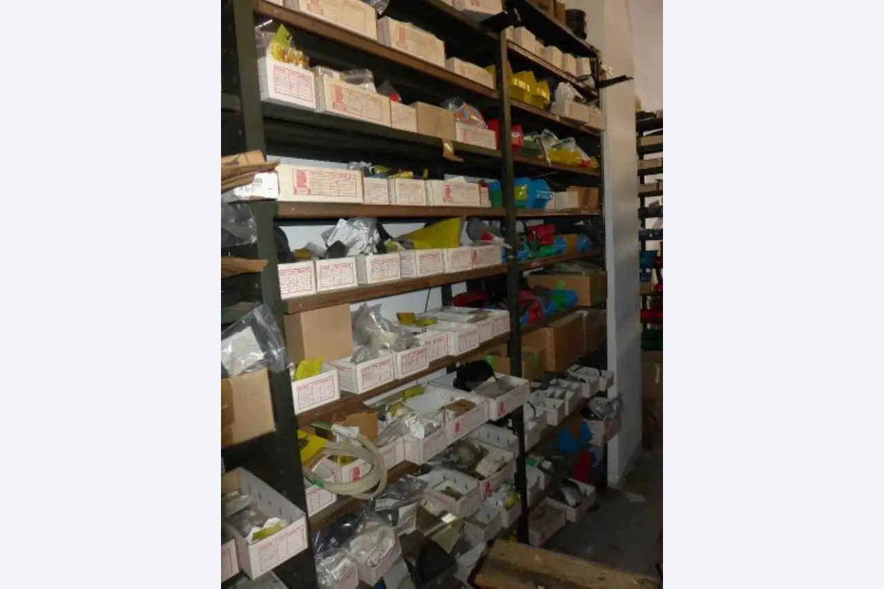 new and used groundscare machines<br>and power tools-23