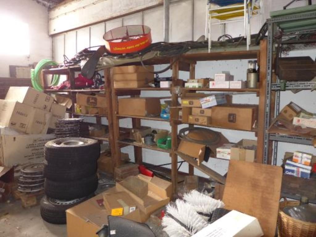 machines communales et appareils à moteur neufs et d'occasion-8