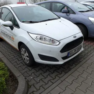 Coche Ford Fiesta 1,25L Trend