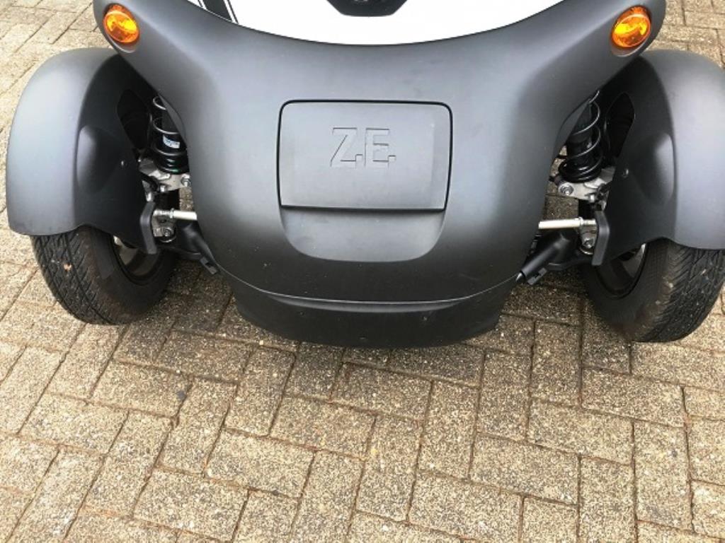 Sistema de llenado totalmente automático para envases (10 - 250 ml)-14