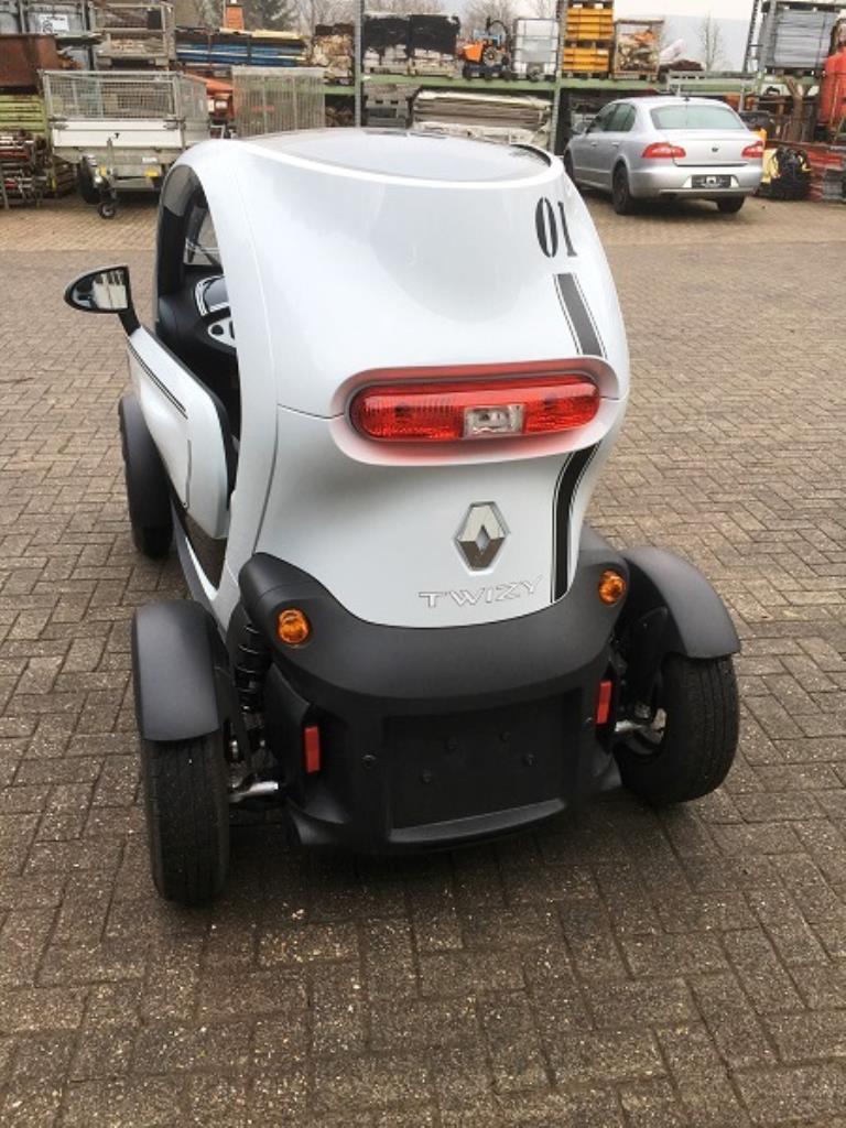 Sistema de llenado totalmente automático para envases (10 - 250 ml)-4