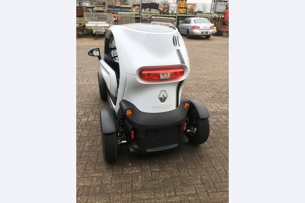 Sistema de llenado totalmente automático para envases (10 - 250 ml)-4