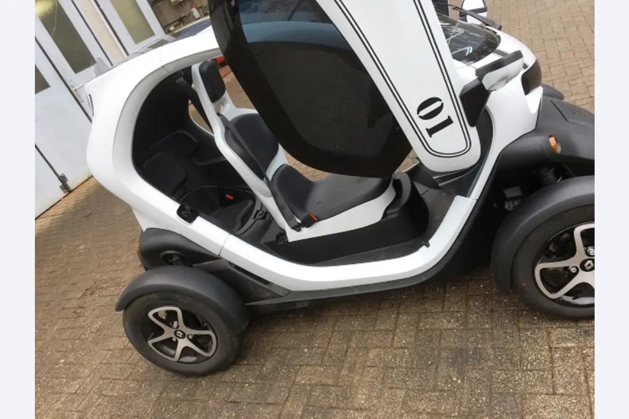 Sistema de llenado totalmente automático para envases (10 - 250 ml)-9