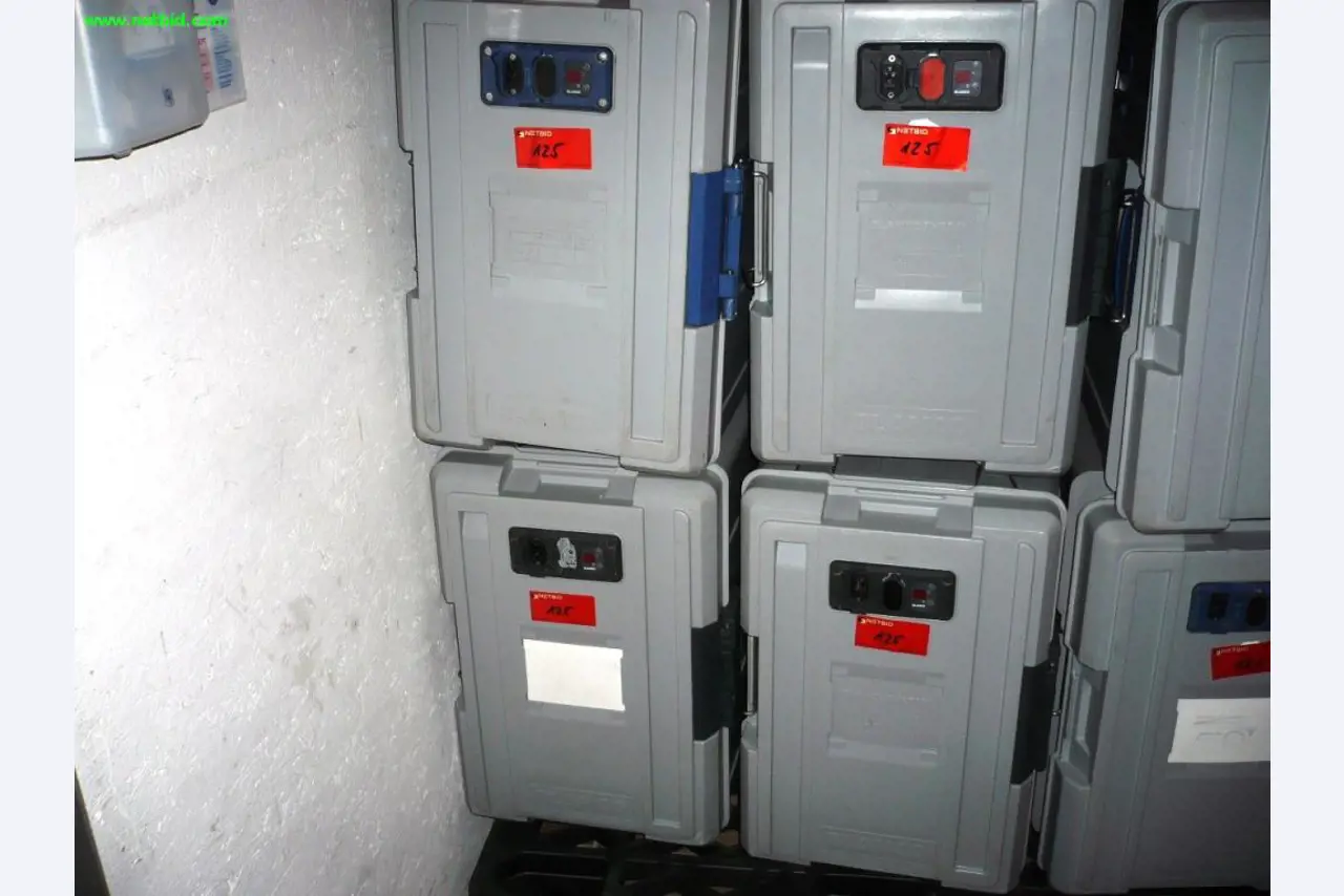 Large kitchen amenities, cold storage cells <br> and catering equipment-1