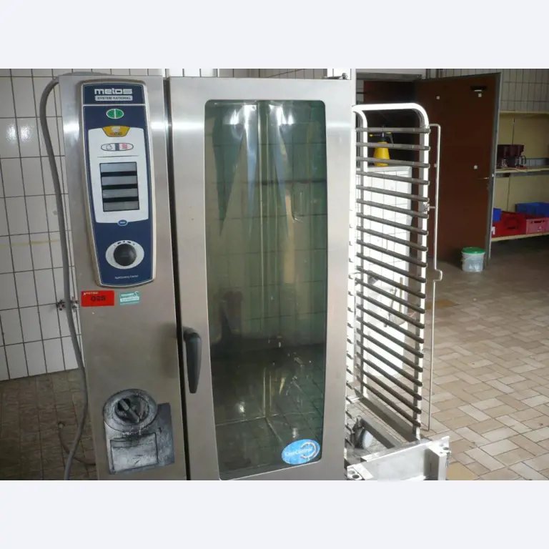 Large kitchen amenities, cold storage cells <br> and catering equipment-3