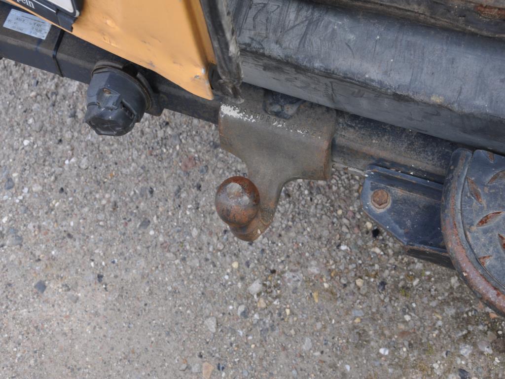 Moderne, gepflegte Bau- und Baustellenfahrzeuge sowie weitere maschinelle Ausstattung aus dem Tiefbau-8