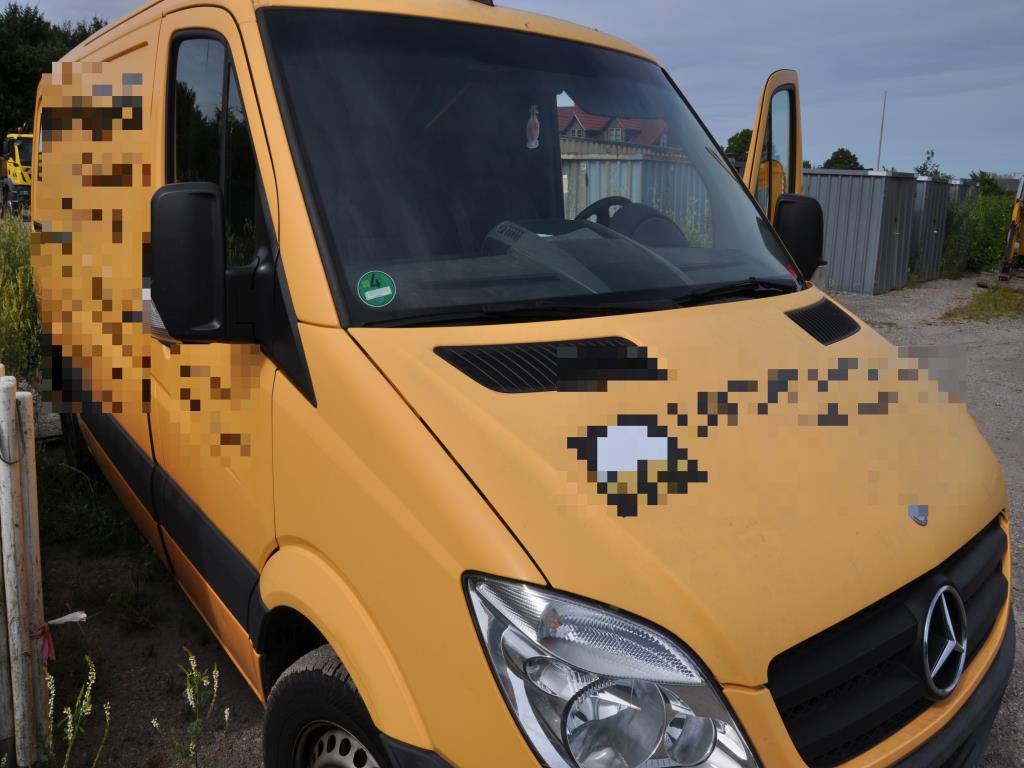 Moderne, gepflegte Bau- und Baustellenfahrzeuge sowie weitere maschinelle Ausstattung aus dem Tiefbau-6