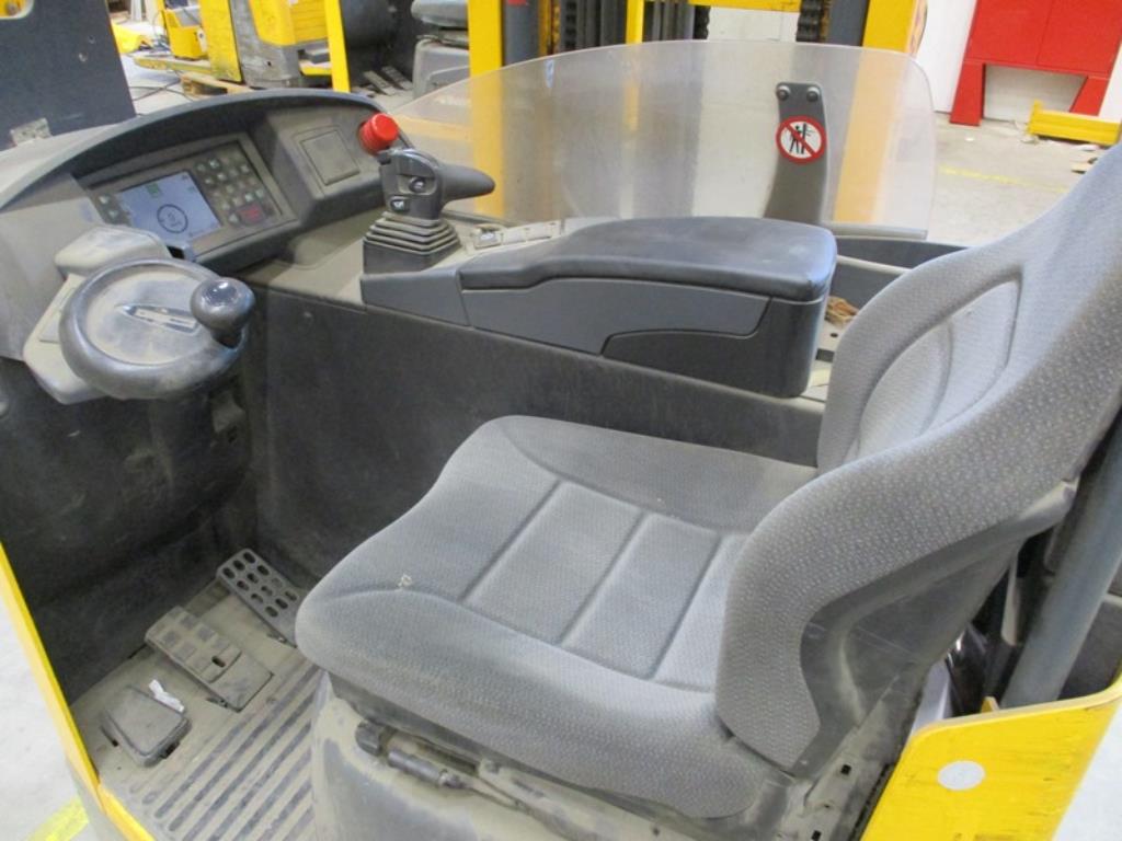 1 lot of industrial trucks-20