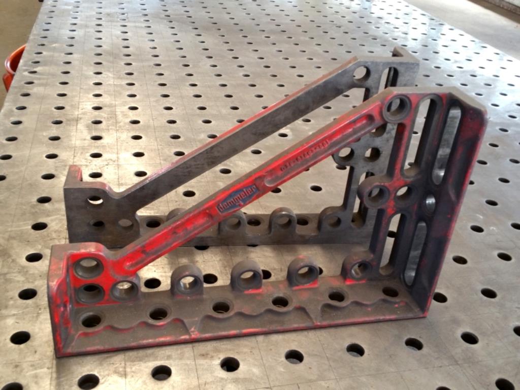 des machines à travailler le métal bien entretenues
-5