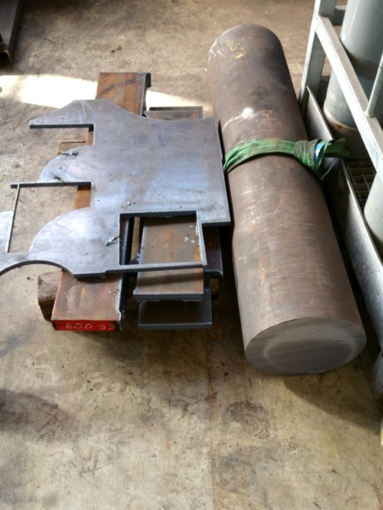 gepflegte Metallbearbeitungsmaschinen 
-4