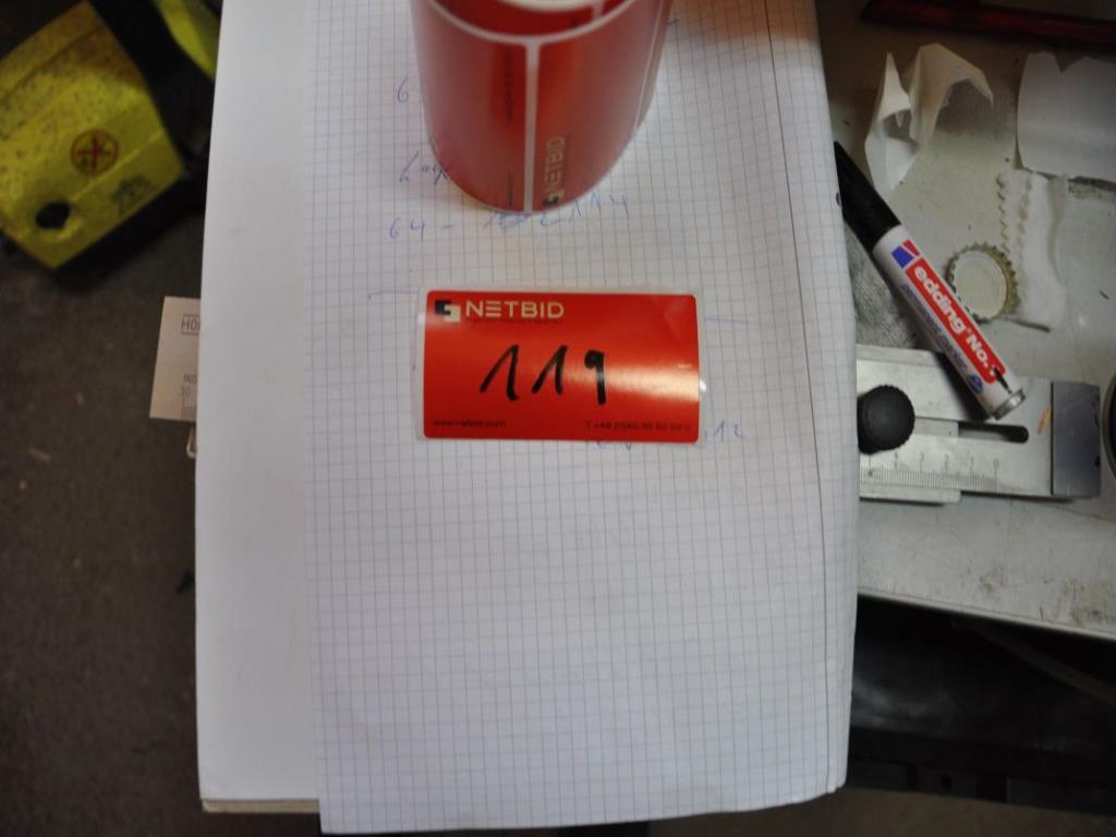 équipement de bureau/commercial et<br>d'atelier bien entretenu-3