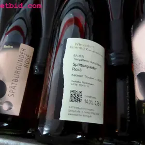 330 Flaschen Rosé wine