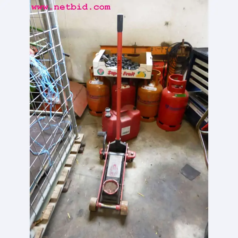 equipment of the winery-1