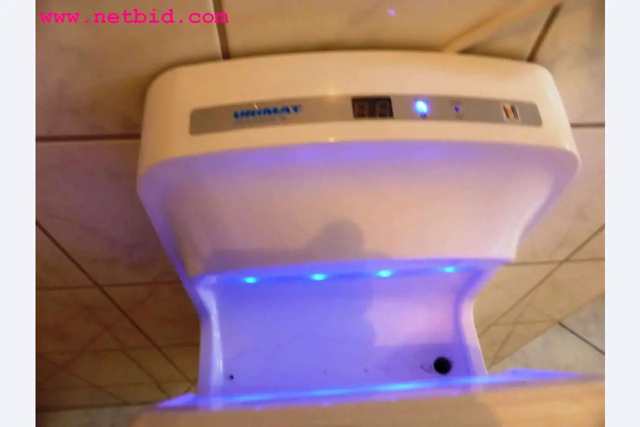 Betriebs- und Geschäftsausstattung eines Weinbaubetriebes mit Kellerei-2