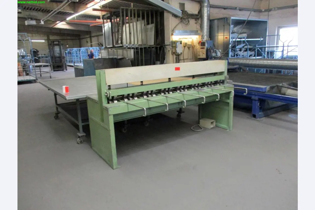 well-maintained machines for the production of air ducts and ventilation pipes<br>-1