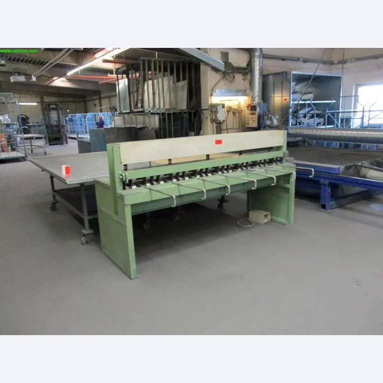 well-maintained machines for the production of air ducts and ventilation pipes<br>-1