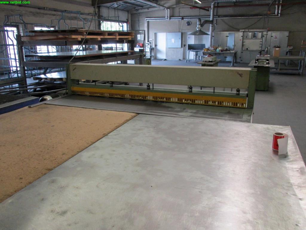 
well-maintained machines for the production of air ducts and ventilation pipes<br>-3