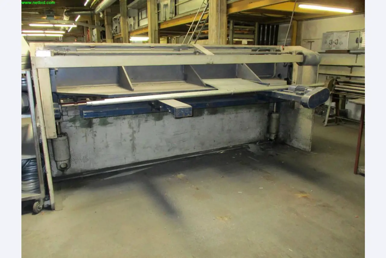 well-maintained machines for the production of air ducts and ventilation pipes<br>-3