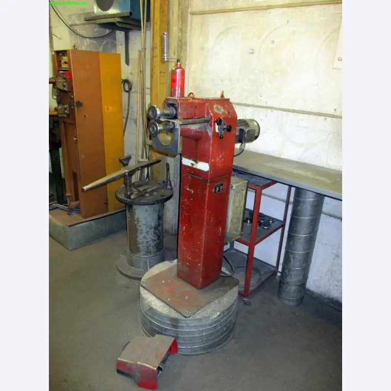 well-maintained machines for the production of air ducts and ventilation pipes<br>-1