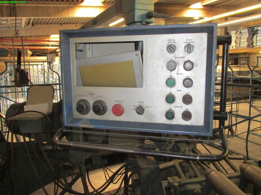 
well-maintained machines for the production of air ducts and ventilation pipes<br>-4