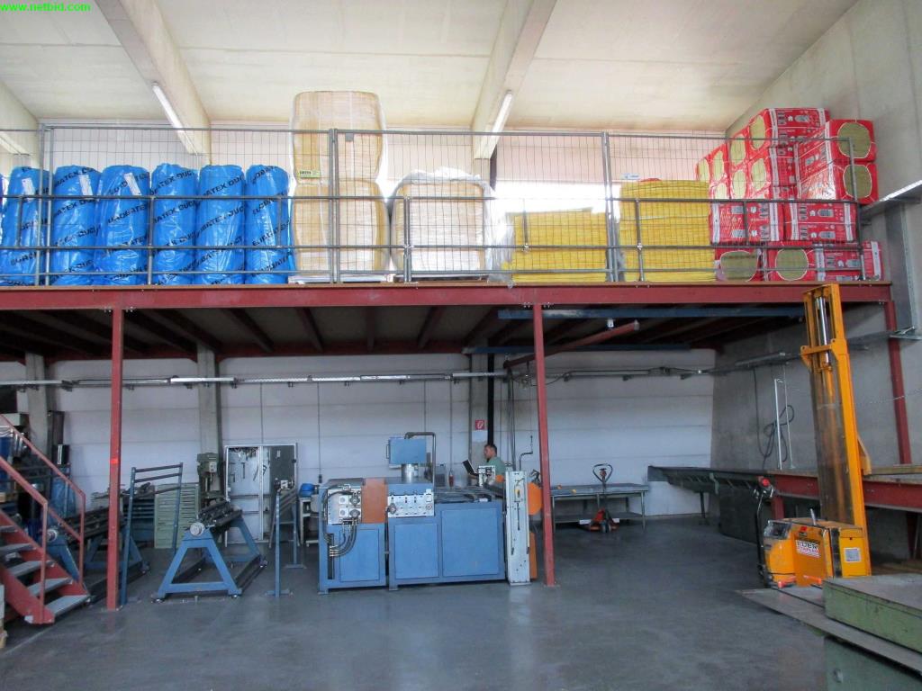 
máquinas bem conservadas para a produção de<br> condutas de ar e tubos de ventilação<br>-1