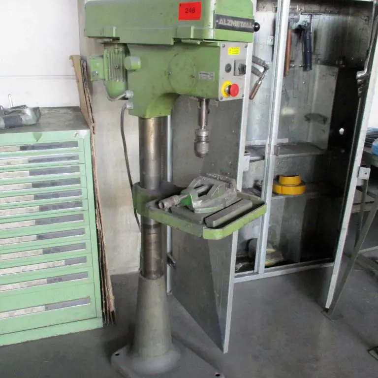 Kolomboormachine Alzmetall AX2