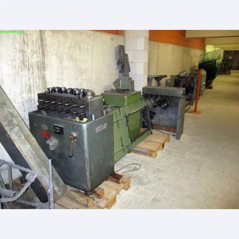 machines entretenues pour la fabrication de<br>gaines d'air et de tuyaux de ventilation<br>.-2