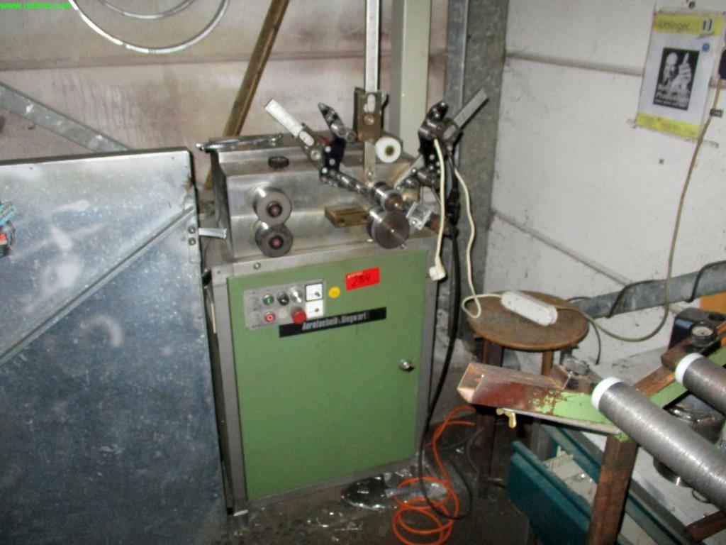 
máquinas bem conservadas para a produção de<br> condutas de ar e tubos de ventilação<br>-1