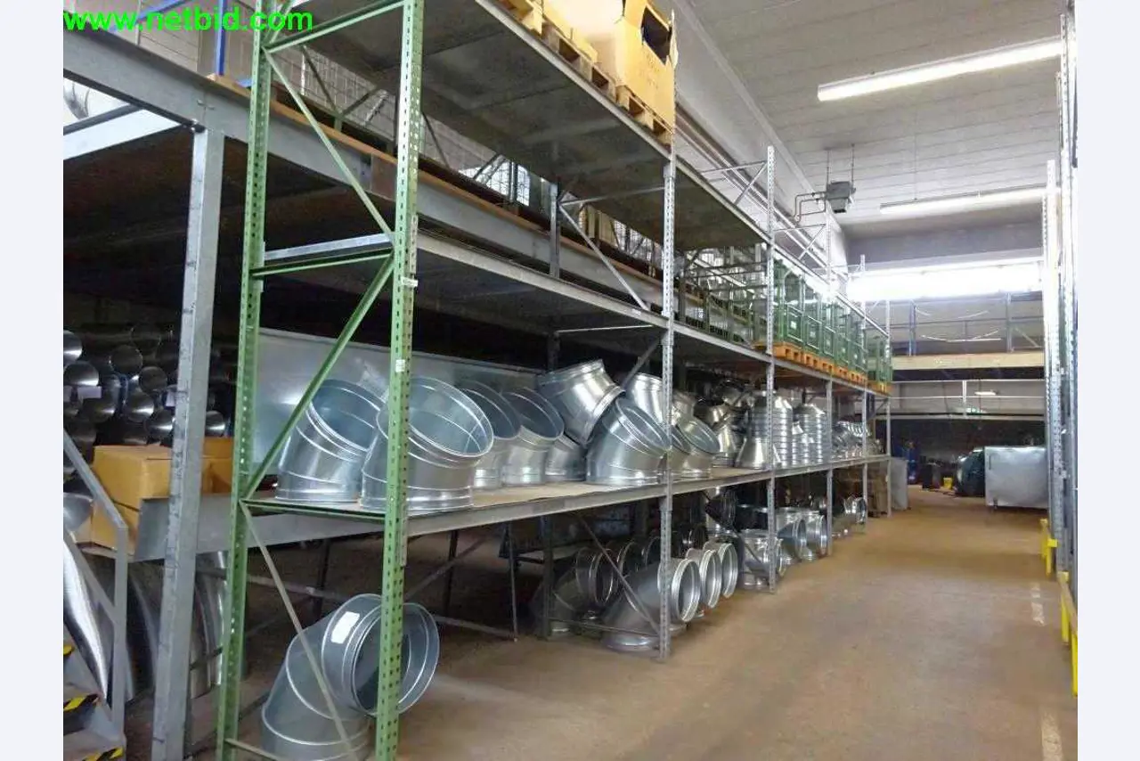 gepflegte Maschinen zur Herstellung von<br>Luftkanälen u. Lüftungsrohren<br>-1