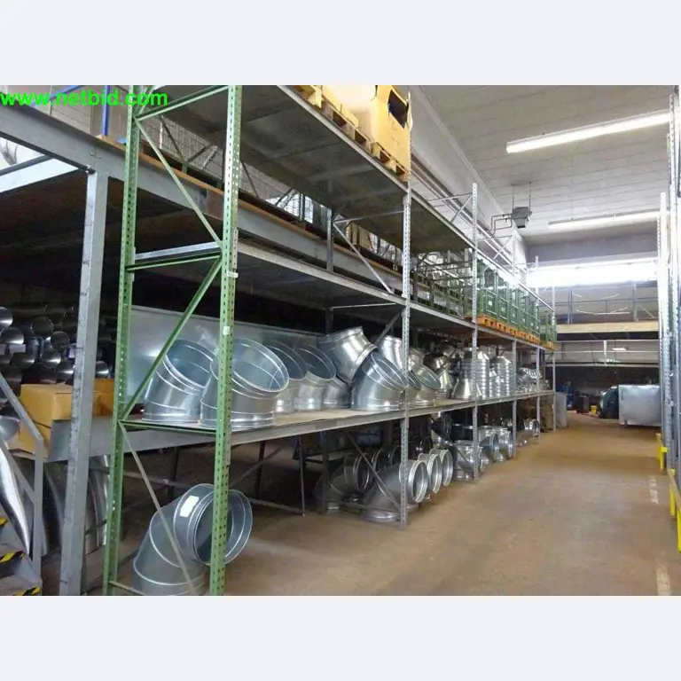 gepflegte Maschinen zur Herstellung von<br>Luftkanälen u. Lüftungsrohren<br>-1