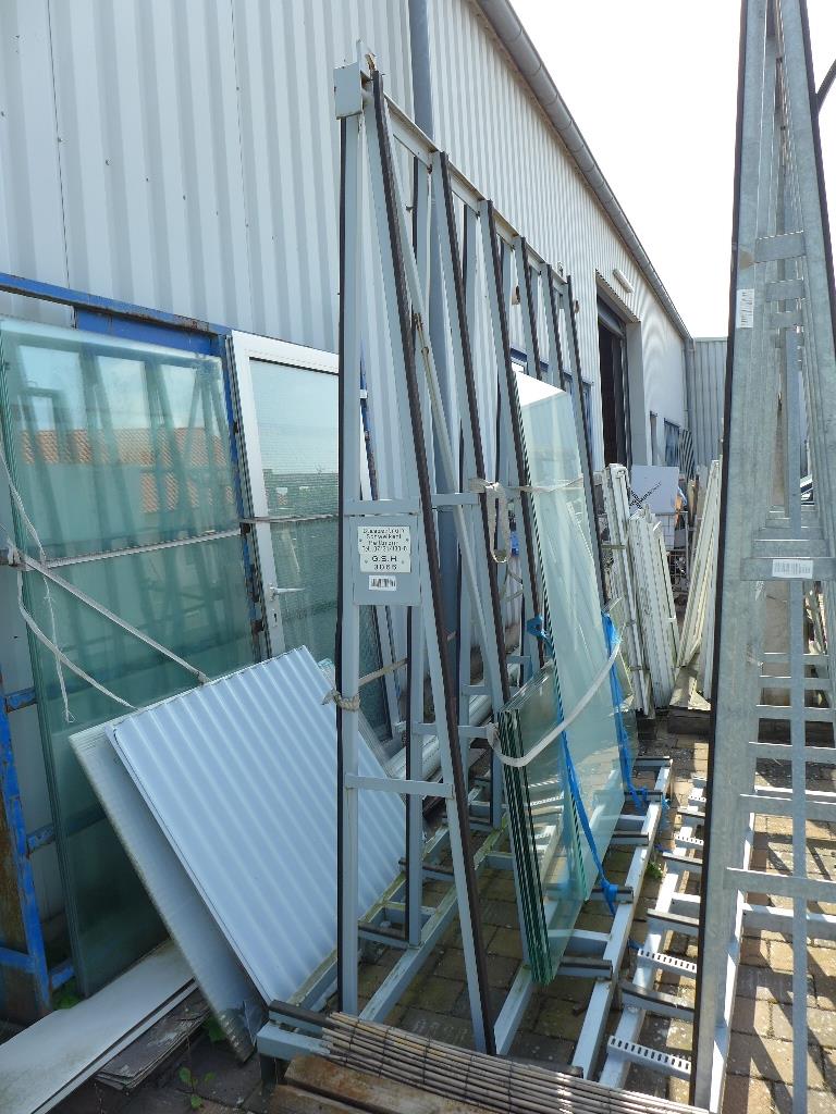 gepflegte Glasbearbeitungsmaschinen-1