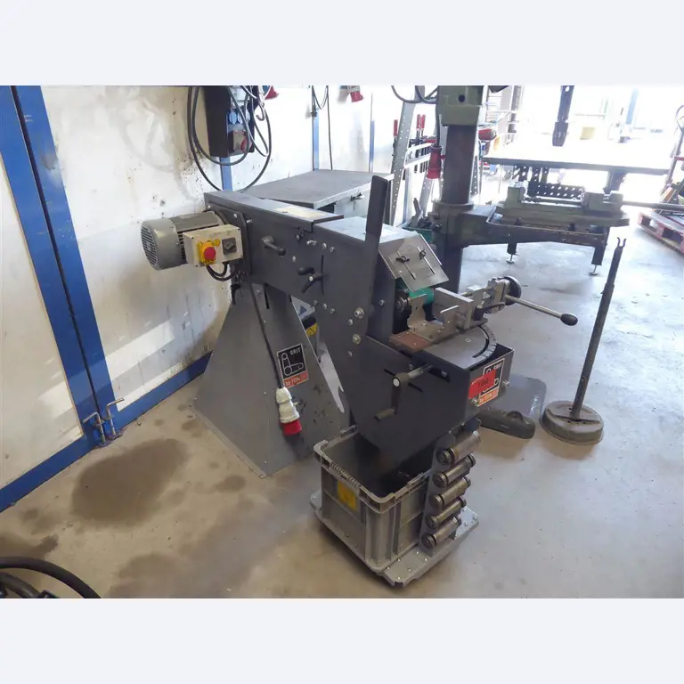 Equipamento operacional e comercial no domínio da construção em aço e metal, tecnologia de soldadura<br>-1